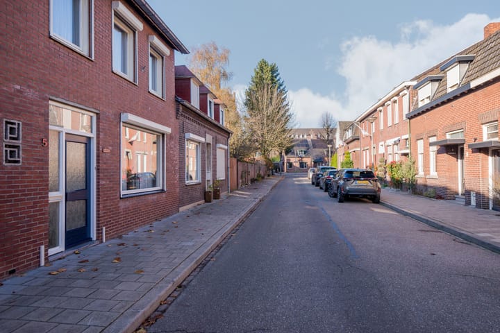 Photo 32 of Zustersstraat 5