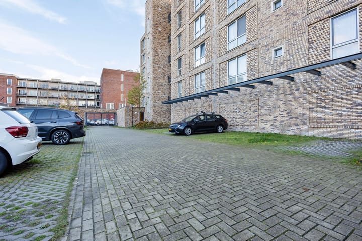 Foto 39 van Louis Armstronglaan 696