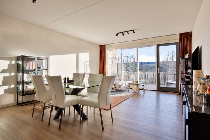 Foto 26 van Louis Armstronglaan 696