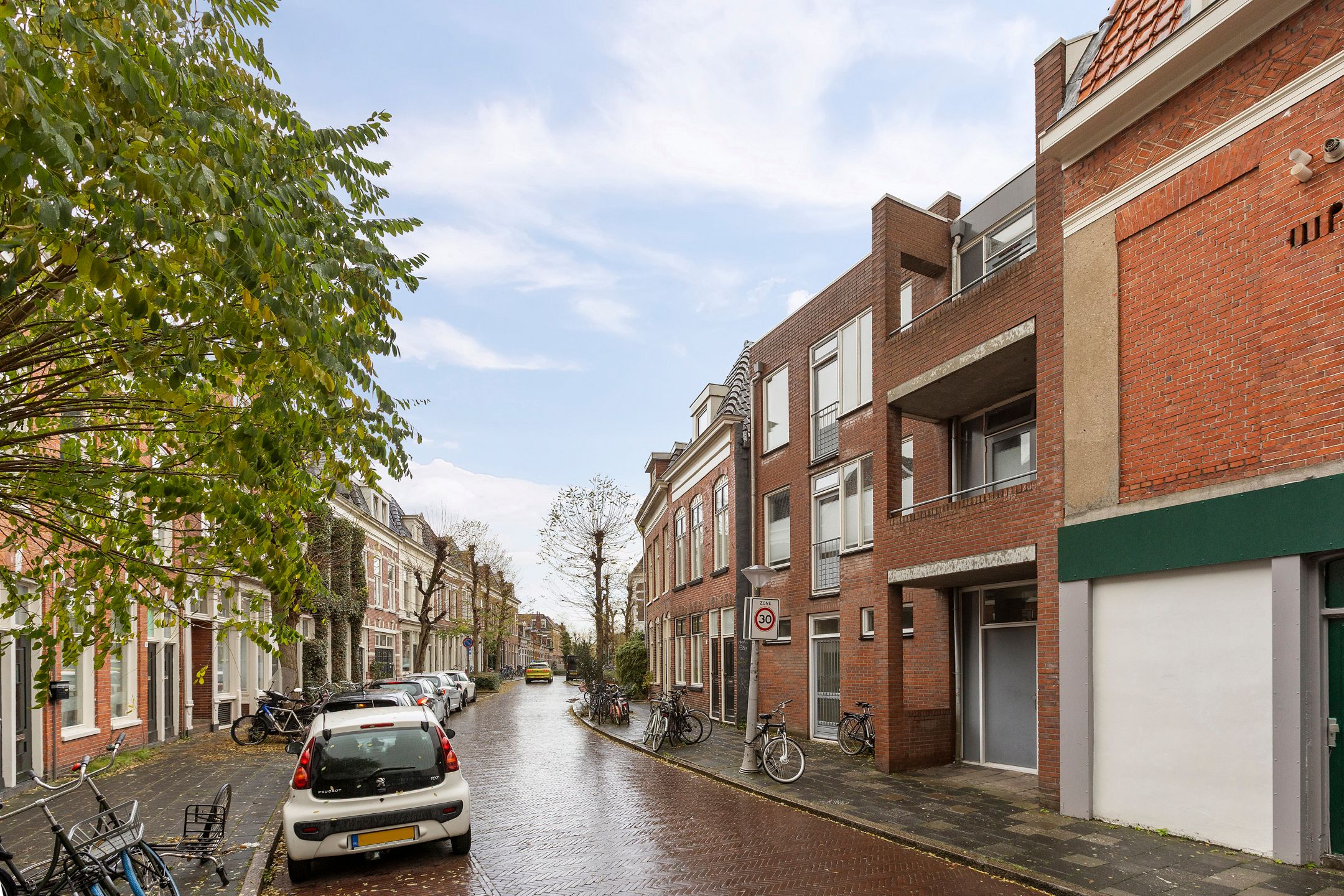 Foto 30 van Eerste Hunzestraat 3-C