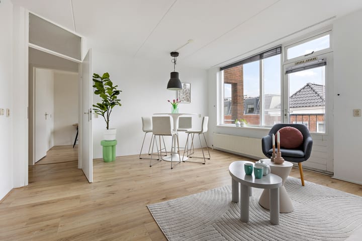 Photo 2 of Eerste Hunzestraat 3-C