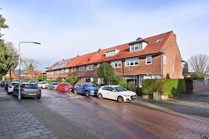 Photo 2 of Calandstraat 23