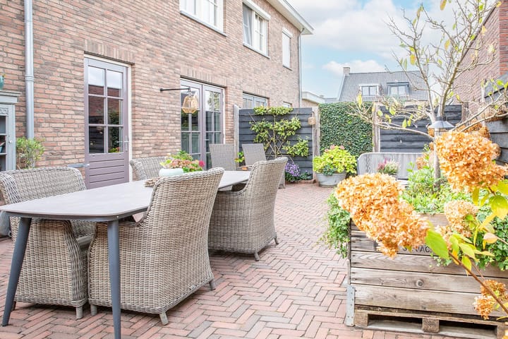 Photo 42 of Meester A Datemalaan 3