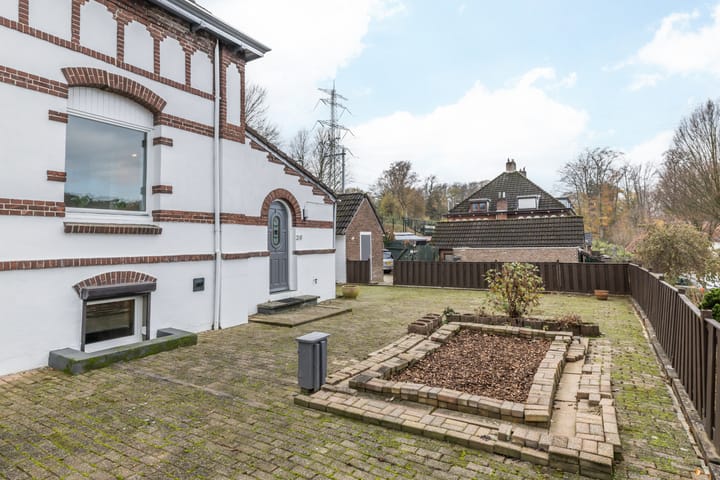 Photo 32 of Rector Meussenstraat 29