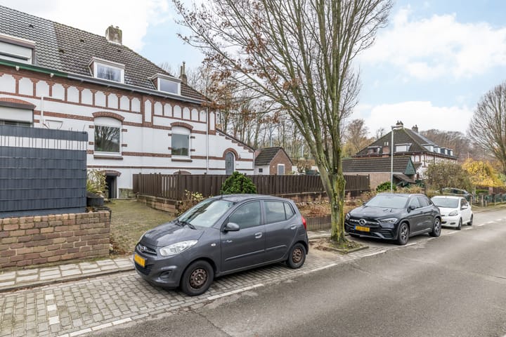 Photo 34 of Rector Meussenstraat 29