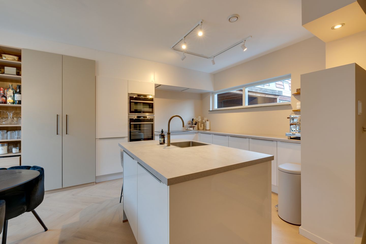 Foto 19 van Marseillehaven 4