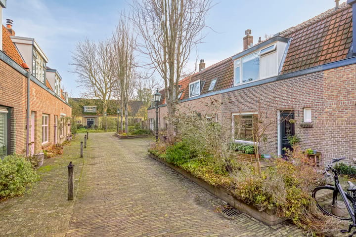 Photo 8 of Zuiderstraat 7