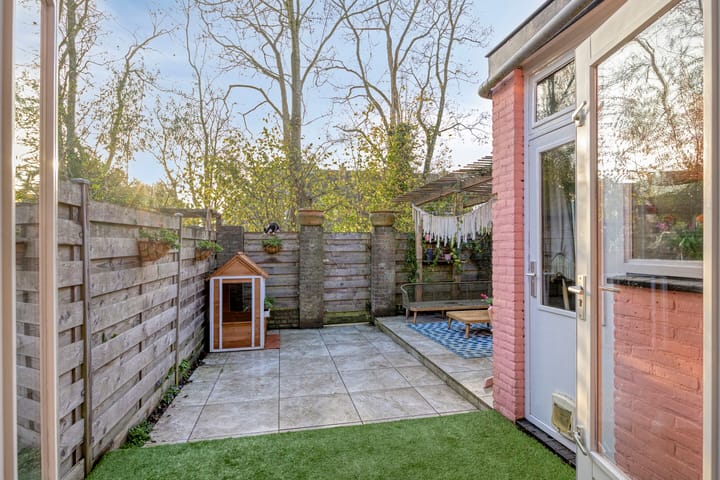 Photo 38 of Zuiderstraat 7