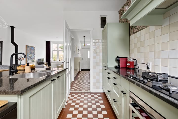 Photo 18 of Oranjestraat 1-B