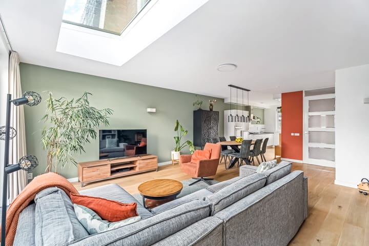 Photo 4 of De Hank 47