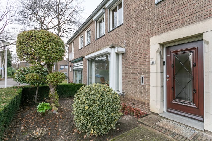 Photo 4 of Spechtstraat 6