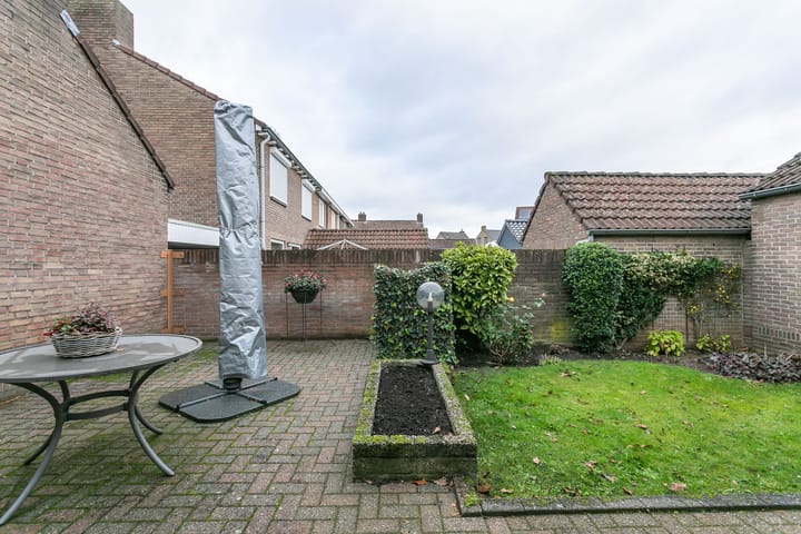 Photo 21 of Spechtstraat 6