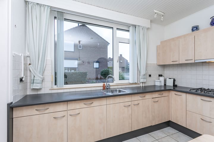 Photo 9 of Spechtstraat 6