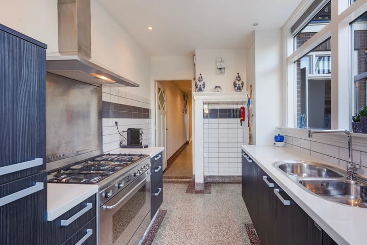 Photo 8 of Veerstraat 17