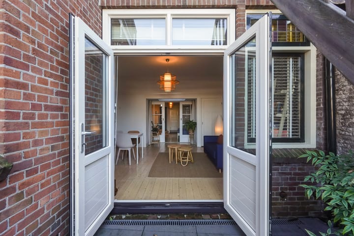 Photo 18 of Veerstraat 17