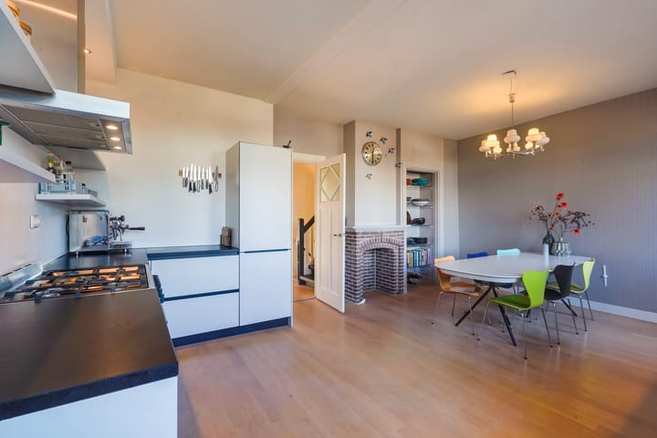 Photo 35 of Veerstraat 17