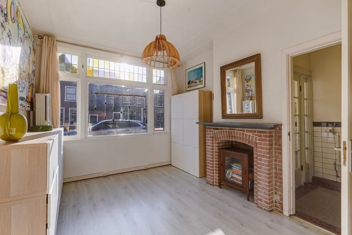 Photo 32 of Veerstraat 17