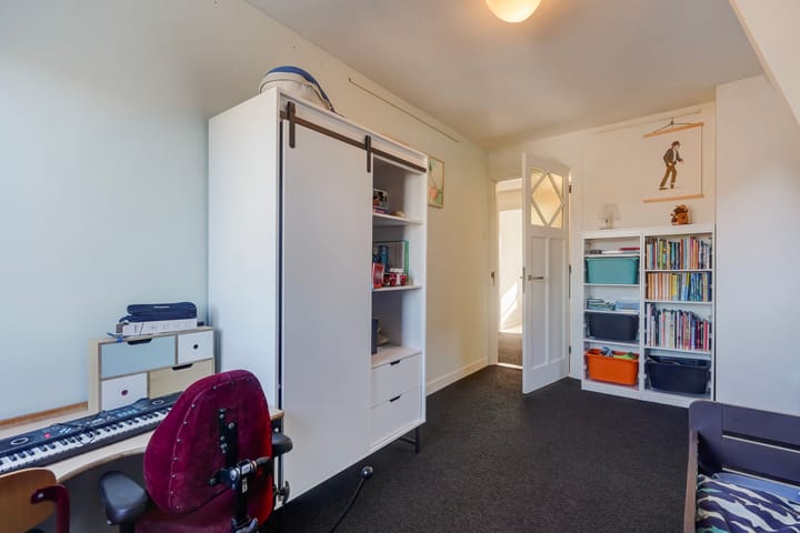 Photo 47 of Veerstraat 17