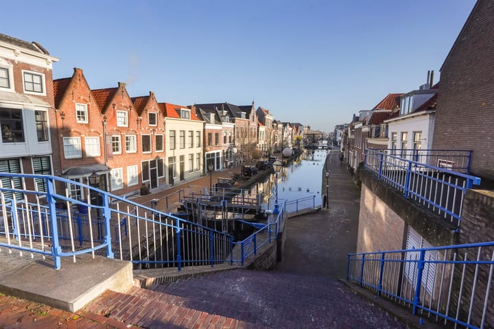 Photo 61 of Veerstraat 17