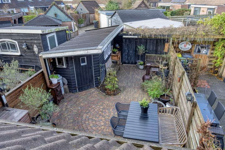 Photo 18 of Klompenmaker 19