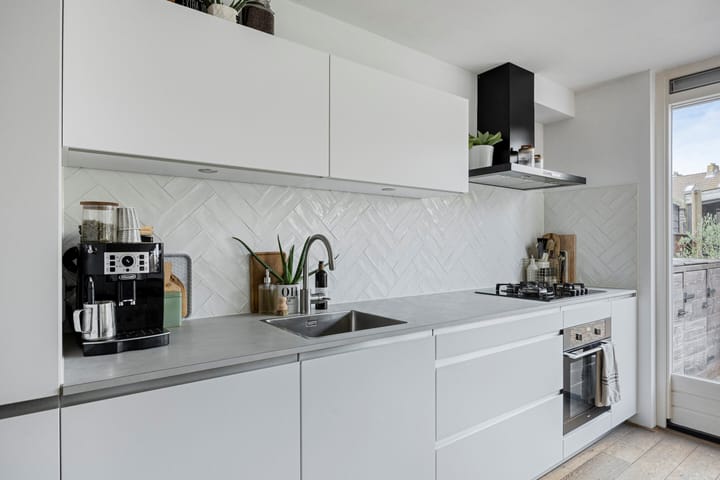 Photo 9 of Klompenmaker 19