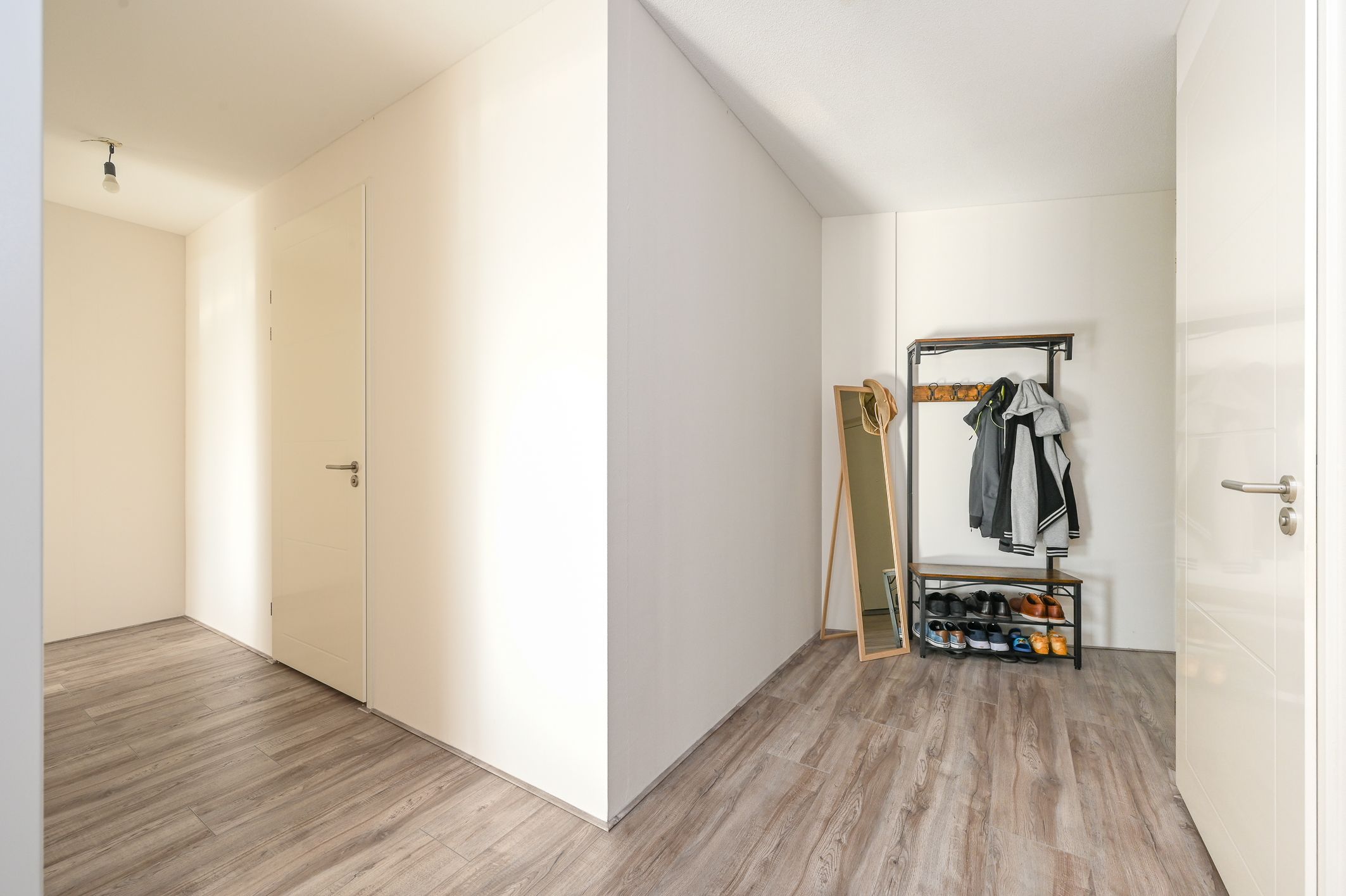 Photo 24 of Escamplaan 886-E