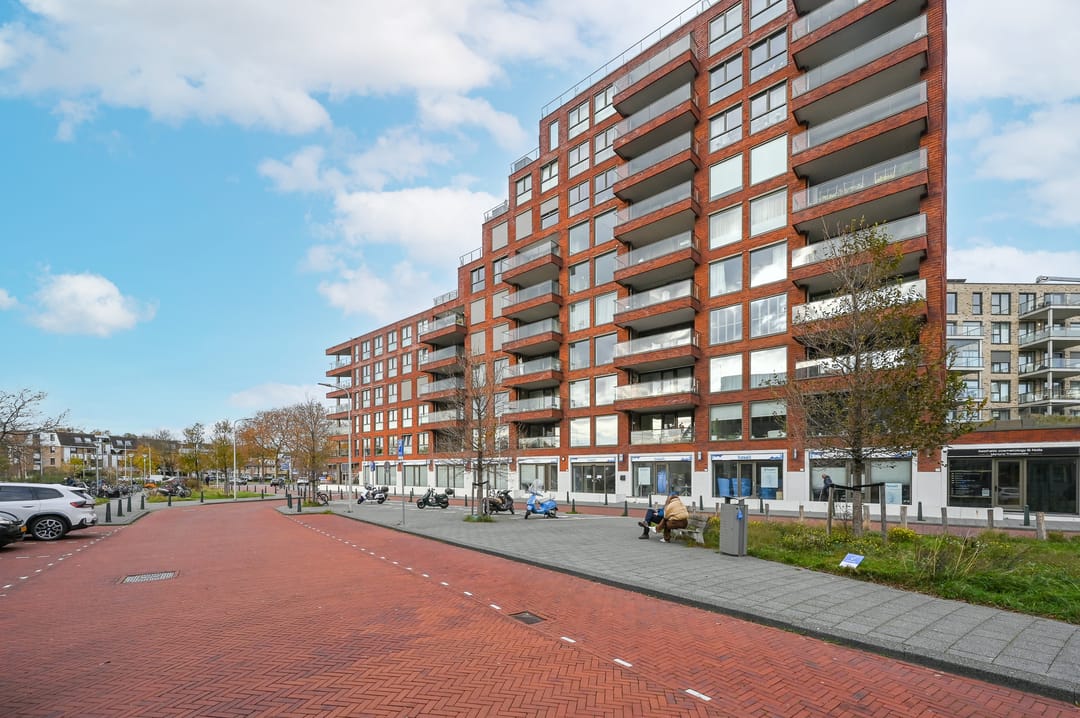 Photo 38 of Escamplaan 886-E