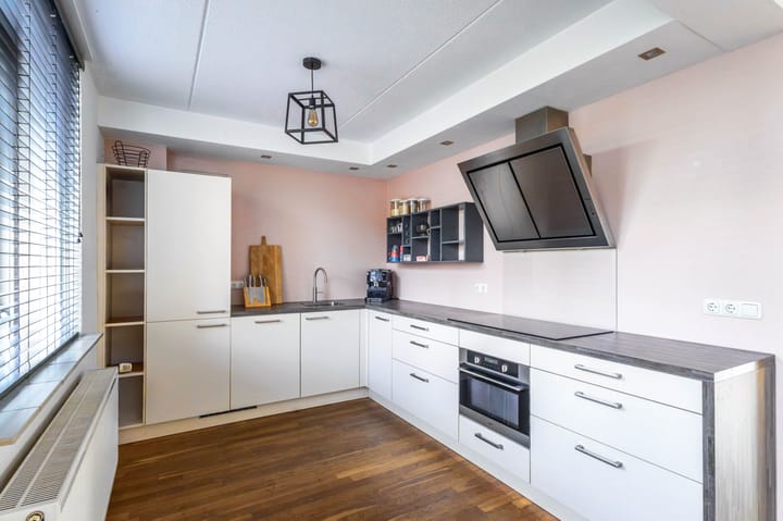 Foto 9 van C Lelystraat 6