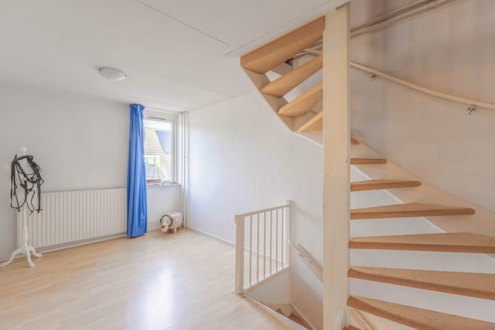 Foto 15 van C Lelystraat 6