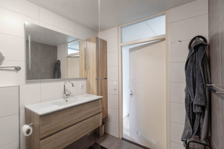 Foto 24 van C Lelystraat 6