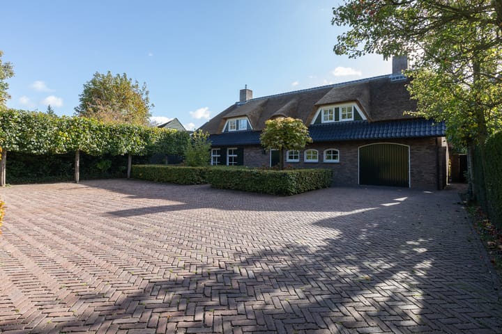 Photo 5 of Heuvelstraat 17