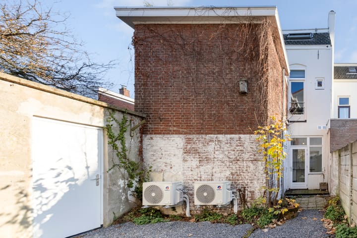 Photo 24 of Meeussenstraat 1