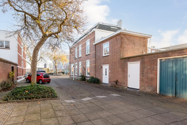 Photo 4 of Meeussenstraat 1