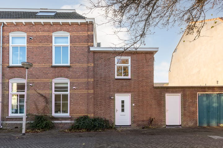 Photo 5 of Meeussenstraat 1