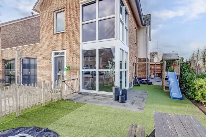 Foto 6 van Schoenmakersloot 2