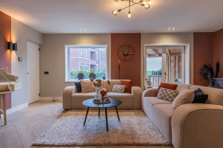 Photo 21 of Tolstraat 26