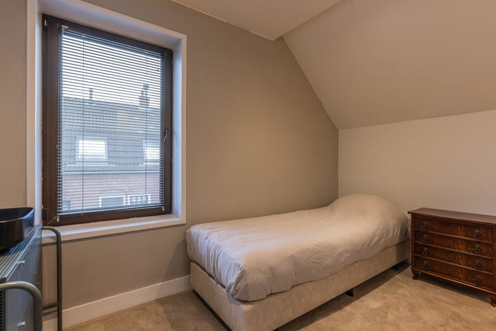 Photo 33 of Tolstraat 26