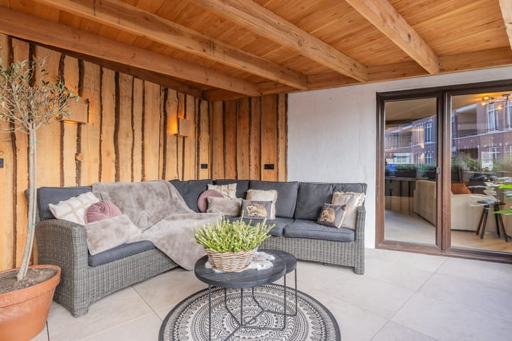 Photo 40 of Tolstraat 26