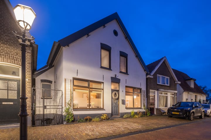 Photo 56 of Tolstraat 26