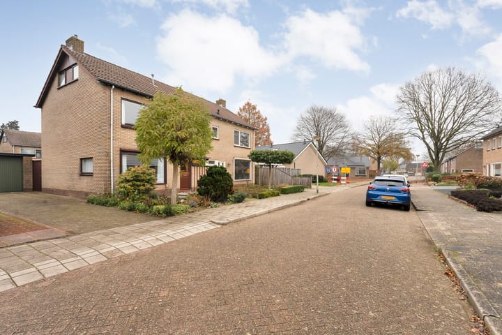 Foto 33 van Irisstraat 11