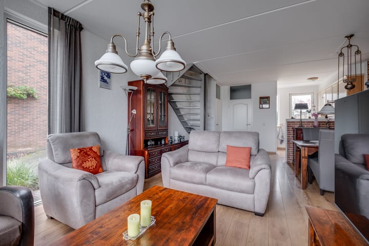 Foto 8 van Lijsterbesstraat 51