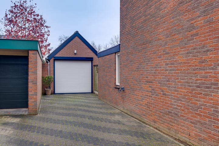 Foto 32 van Lijsterbesstraat 51