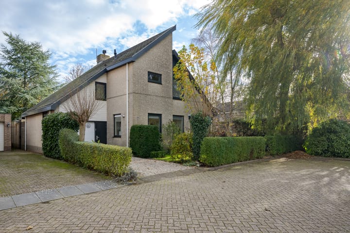 Foto 5 van Robiniahof 18