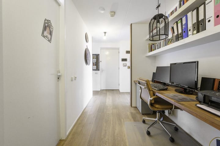 Foto 22 van Haarlemmerweg 277