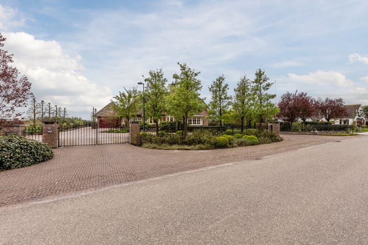 Photo 6 of Voorstraat 45