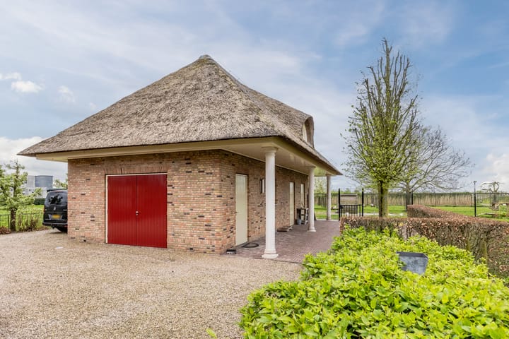 Photo 15 of Voorstraat 45