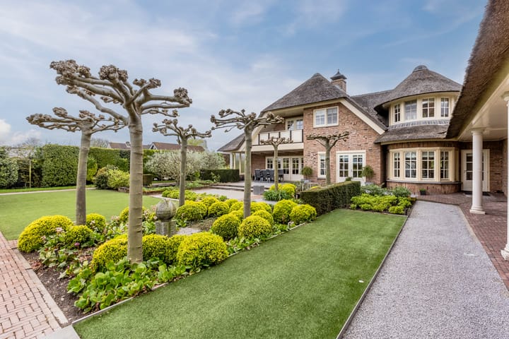 Photo 14 of Voorstraat 45