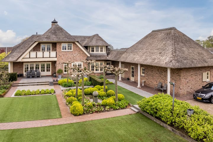 Photo 17 of Voorstraat 45