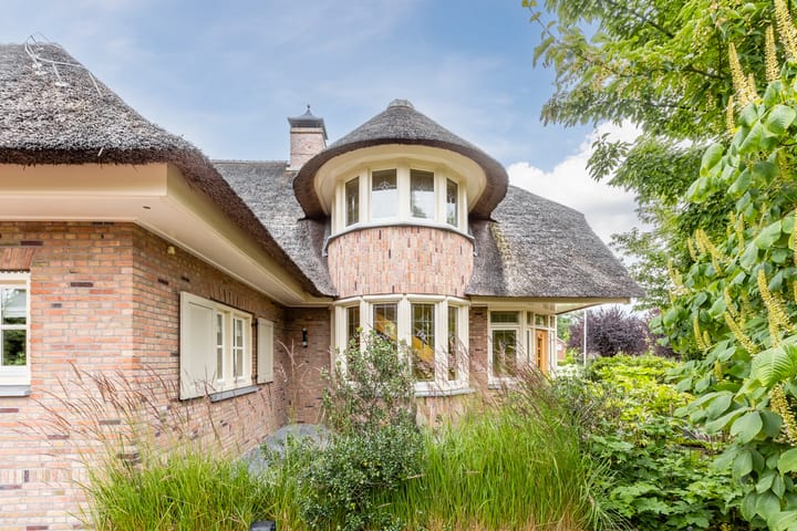 Photo 32 of Voorstraat 45