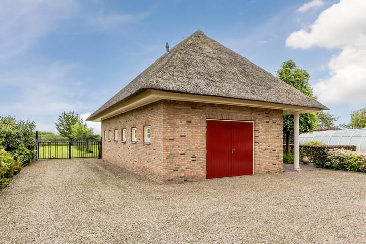 Photo 44 of Voorstraat 45